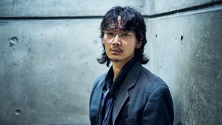 綾野剛、ヤバすぎるカッコよさ!撮りおろし<7枚>