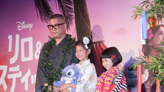 『リロ＆スティッチ』マイア・ケアロハ＆永尾柚乃、日米リロが初対面！“スティッチの日”記念イベント