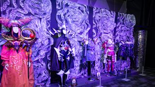 「全スーパー戦隊展」小道具・衣装・ミニチュア約500点が並ぶ！プレス内覧会＆オープニングセレモニー