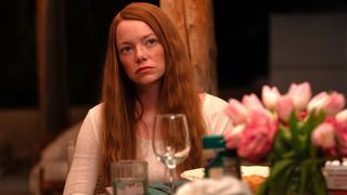 陰謀論に取り憑かれた妻…『エディントンへようこそ』場面写真