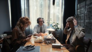 『プラハの春　不屈のラジオ報道』新場面写真