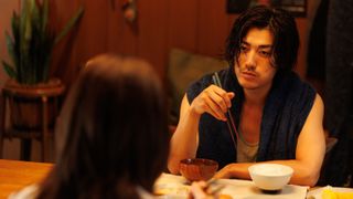 色気がすごい…赤西仁演じるジャズバーのオーナー新規カット6枚「匿名の恋人たち」