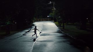 子供たちが同じ時刻に集団失踪…謎多きホラー『WEAPONS／ウェポンズ』場面写真