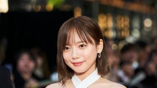 レッドカーペットを歩いた齊藤京子