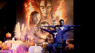 チョコプラ、衝撃“アバター”メイクで登場！映画『アバター：ファイヤー・アンド・アッシュ』ハロウィーンイベント