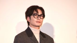 芦田愛菜、岡田将生ほか豪華キャスト登壇！映画『果てしなきスカーレット』初日舞台あいさつ