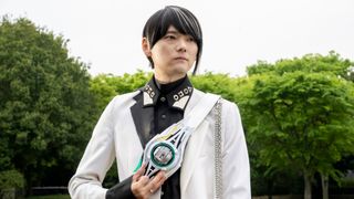 “ノクス”古川雄輝がベルト装着！「仮面ライダーゼッツ」第12話場面カット