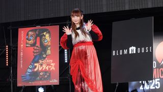 中川翔子、“血しぶき”スカートで産後初イベント登場！「怖コン×ブラムハウス・スペシャル」