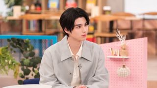 本田響矢がメインパーソナリティ！NHK Eテレ「とまどい就活生のビズワード講座」場面写真