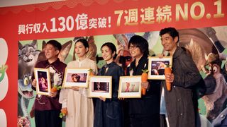 上戸彩＆森川智之ら『ズートピア2』声優へディズニーからサプライズ！超メガヒット御礼舞台あいさつ