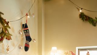 杉咲花のブチ切れワードも話題「冬のなんかさ、春のなんかね」2話場面写真