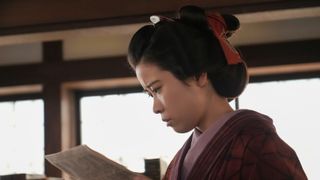 サワ（円井わん）の反応は…朝ドラ「ばけばけ」第82回の場面写真