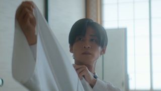 目黒蓮の“納棺の儀”写す『ほどなく、お別れです』場面写真＜3枚＞