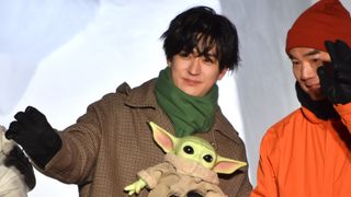 中島裕翔、グローグーと一緒にさっぽろ雪まつり登場！「帰ってきた白銀のスター・ウォーズ雪像」お披露目イベント