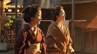 トキ（高石あかり）とサワ（円井わん）は別れを惜しんで…朝ドラ「ばけばけ」第95回の場面写真