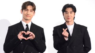 東方神起の舞台挨拶、すさまじい熱気！＜全身＆ソロあり＞