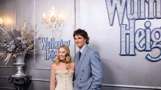 沼る人続出！『嵐が丘』ジェイコブ・エロルディ場面写真＆プレミア＜7枚＞