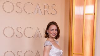 透けてるドレス、大胆スリット…レッドカーペットにスター集結