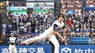 マリオ声優・宮野真守、ノーバン投球に歓声！『ザ・スーパーマリオギャラクシー・ムービー』ナイター始球式