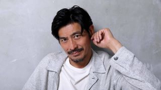 坂口憲二、大人の色香漂う撮りおろし＜9枚＞