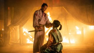 「本能寺の変」炎に囲まれた信長（小栗旬）…「豊臣兄弟！」第27回場面写真