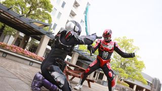 怜慈、デス・ギャバンと一騎打ち！「超宇宙刑事ギャバン インフィニティ」最終話場面写真