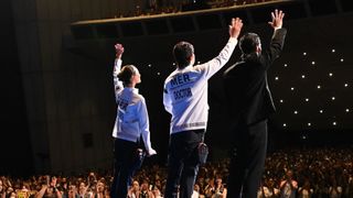 鈴木亮平・賀来賢人・菜々緒が役衣装でサプライズ登壇！『劇場版TOKYO MER～走る緊急救命室～CAPITAL CRISIS』完成披露