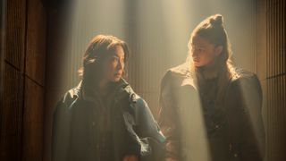 ミシェル・ヨー＆ハンター・シェイファー主演「ブレードランナー 2099」場面写真