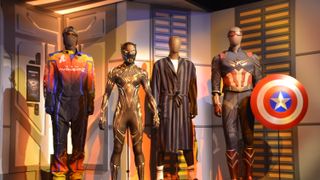 『アベンジャーズ／ドゥームズデイ』コスチューム大量展示！「D23」マーベル・スタジオ特設ブース
