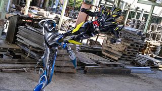 “黒猫”の仮面ライダーリドが登場！「仮面ライダーマイス」第3話場面カット