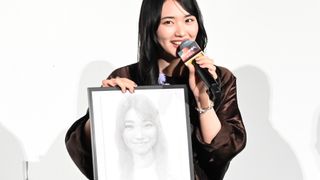 櫻坂46・山崎天、誕生日サプライズに歓喜！『我々は宇宙人』初日舞台あいさつ