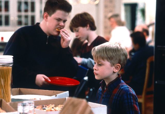 映画『ホーム・アローン』でのバズ役デヴィン・ラトレイ：フォトギャラリー