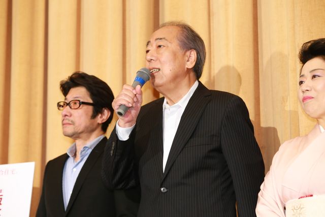 故・原田芳雄さんが見守っている…阪本順治監督がしのぶ一幕も『団地』初日舞台あいさつフォトギャラリー（3枚目）