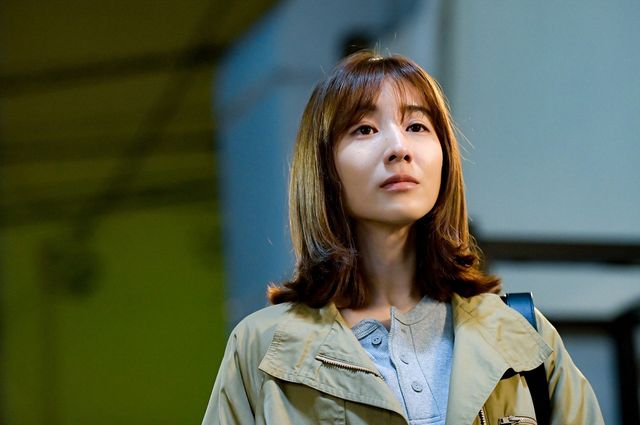 【14枚】 梨央はしおりに違和感を…「最愛」第7話（4枚目）