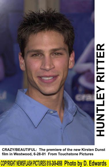 『クレイジー・ビューティフル』プレミア：フォトギャラリー｜シネマトゥデイ