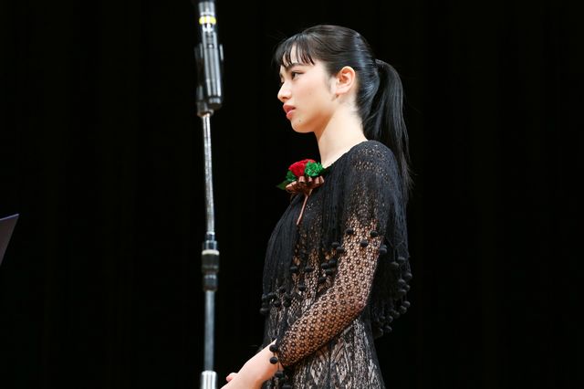 小松菜奈、柳楽優弥、竹原ピストルらキネ旬ベスト・テン表彰式に登壇：フォトギャラリー