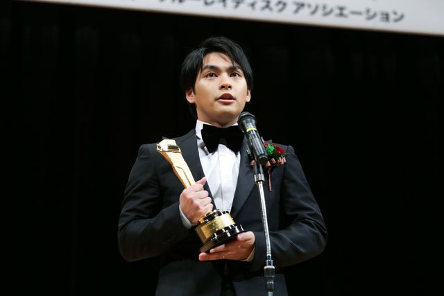 小松菜奈、柳楽優弥、竹原ピストルらキネ旬ベスト・テン表彰式に登壇（2枚目）