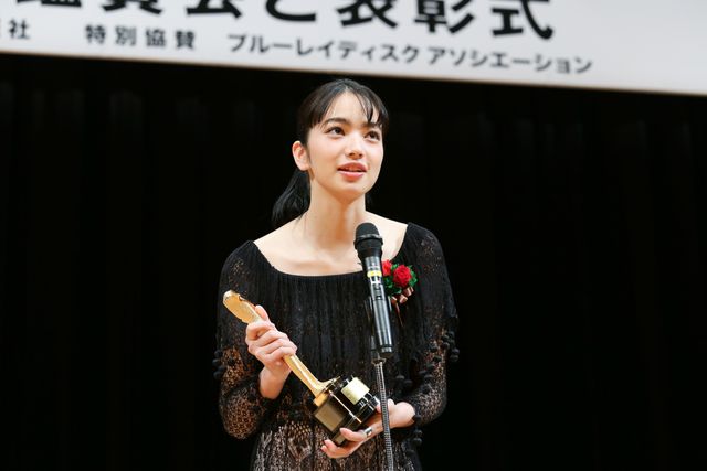 小松菜奈、柳楽優弥、竹原ピストルらキネ旬ベスト・テン表彰式に登壇（3枚目）