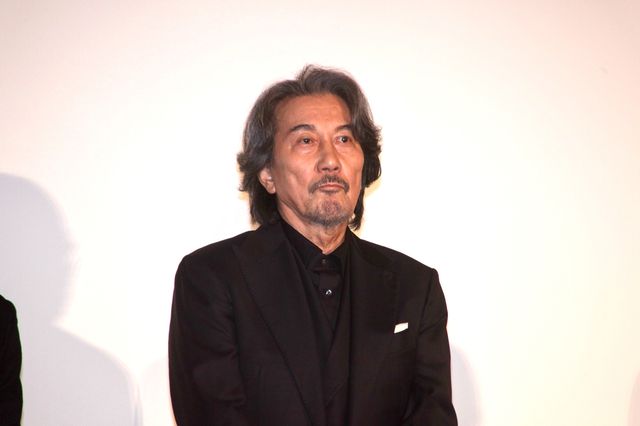 芦田愛菜、岡田将生ほか豪華キャスト登壇！映画『果てしなきスカーレット』初日舞台あいさつ（8枚目）