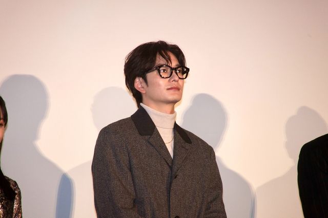 芦田愛菜、岡田将生ほか豪華キャスト登壇！映画『果てしなきスカーレット』初日舞台あいさつ（10枚目）
