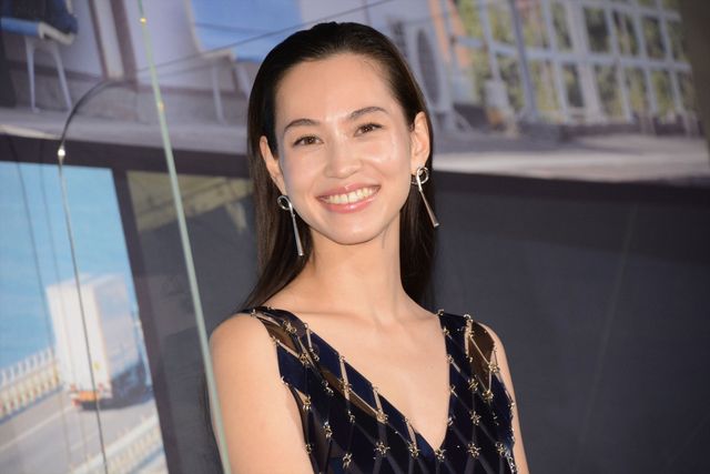 水原希子＆さとうほなみ、めっちゃオシャレ！Netflix映画『彼女』配信直前イベント（3枚目）