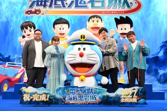 平愛梨、キュートなドレスでアルコ＆ピースと登場！『映画ドラえもん　新・のび太の海底鬼岩城』完成披露（29枚目）