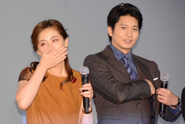 尾野真千子、大号泣！『いつまた、君と　～何日君再来（ホーリージュンザイライ）～』初日舞台あいさつ（14枚目）