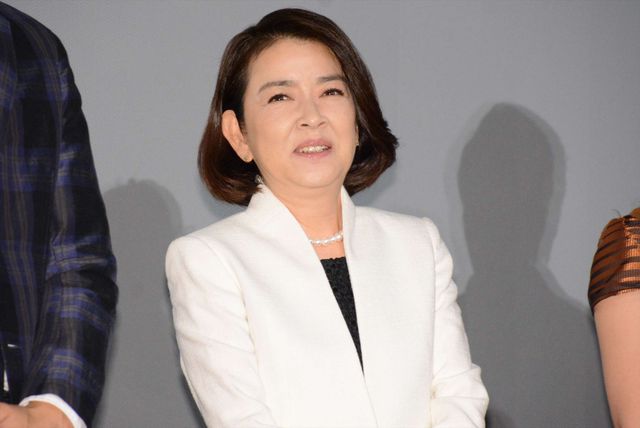 尾野真千子、大号泣！『いつまた、君と　～何日君再来（ホーリージュンザイライ）～』初日舞台あいさつ（19枚目）