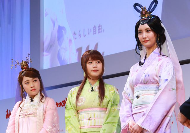 有村架純、菜々緒、川栄李奈が勢ぞろい！「au発表会2018 Summer」（10枚目）