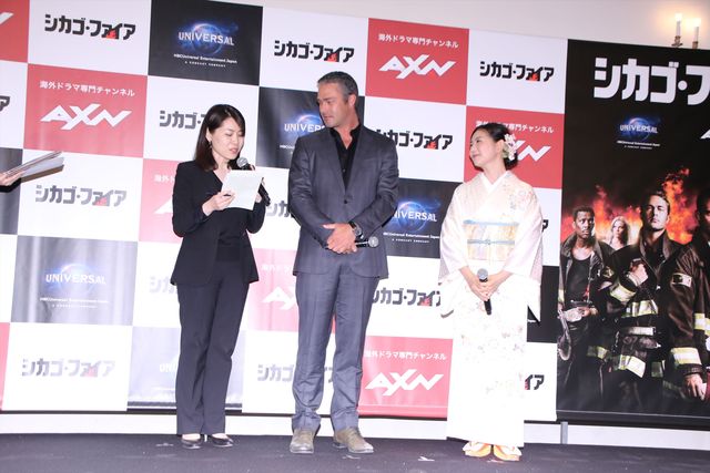 「シカゴ・ファイア」テイラー・キニーが初来日！法被姿でゴキゲン（全12枚）（3枚目）