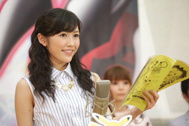 まゆゆ、アフレコに挑戦！フォトギャラリー：フォトギャラリー