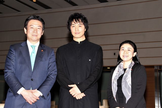 斎藤工＆白石和彌監督が登場！『麻雀放浪記2020』国会議員試写会（4枚目）