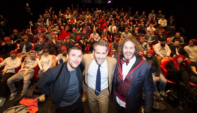 愛されライアンがデッドプールで囲まれる！『デッドプール』プレミアフォトギャラリー（4枚目）