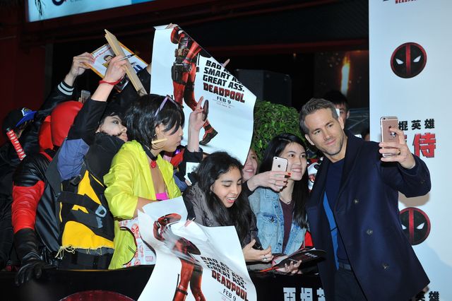 愛されライアンがデッドプールで囲まれる！『デッドプール』プレミアフォトギャラリー（6枚目）